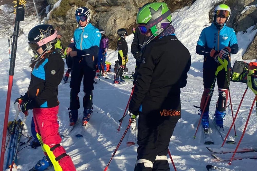 Section ski alpin et groupe telemark